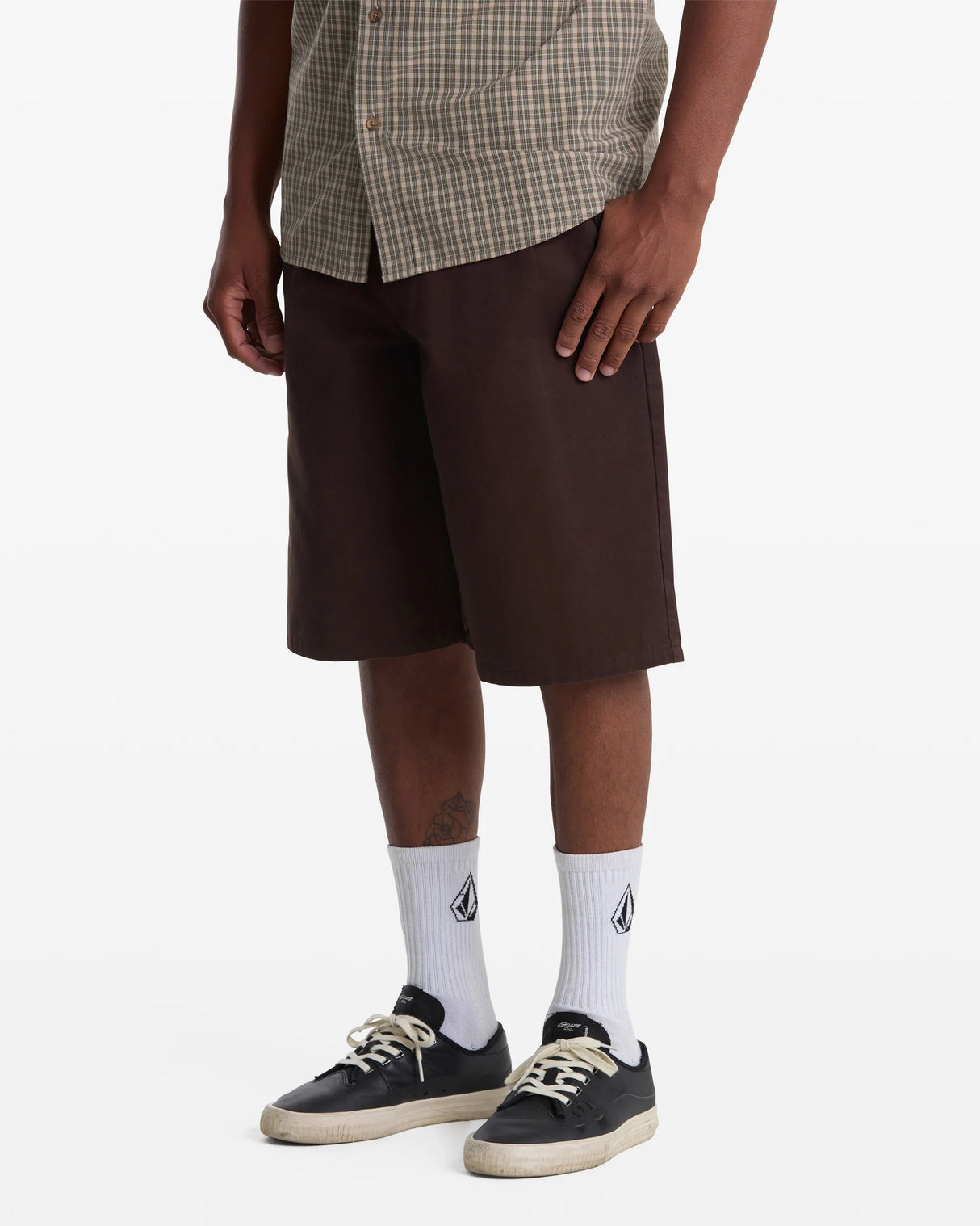 Volcom Chillow 24" Pleated Elastic Waist Cacao Brown Shorts