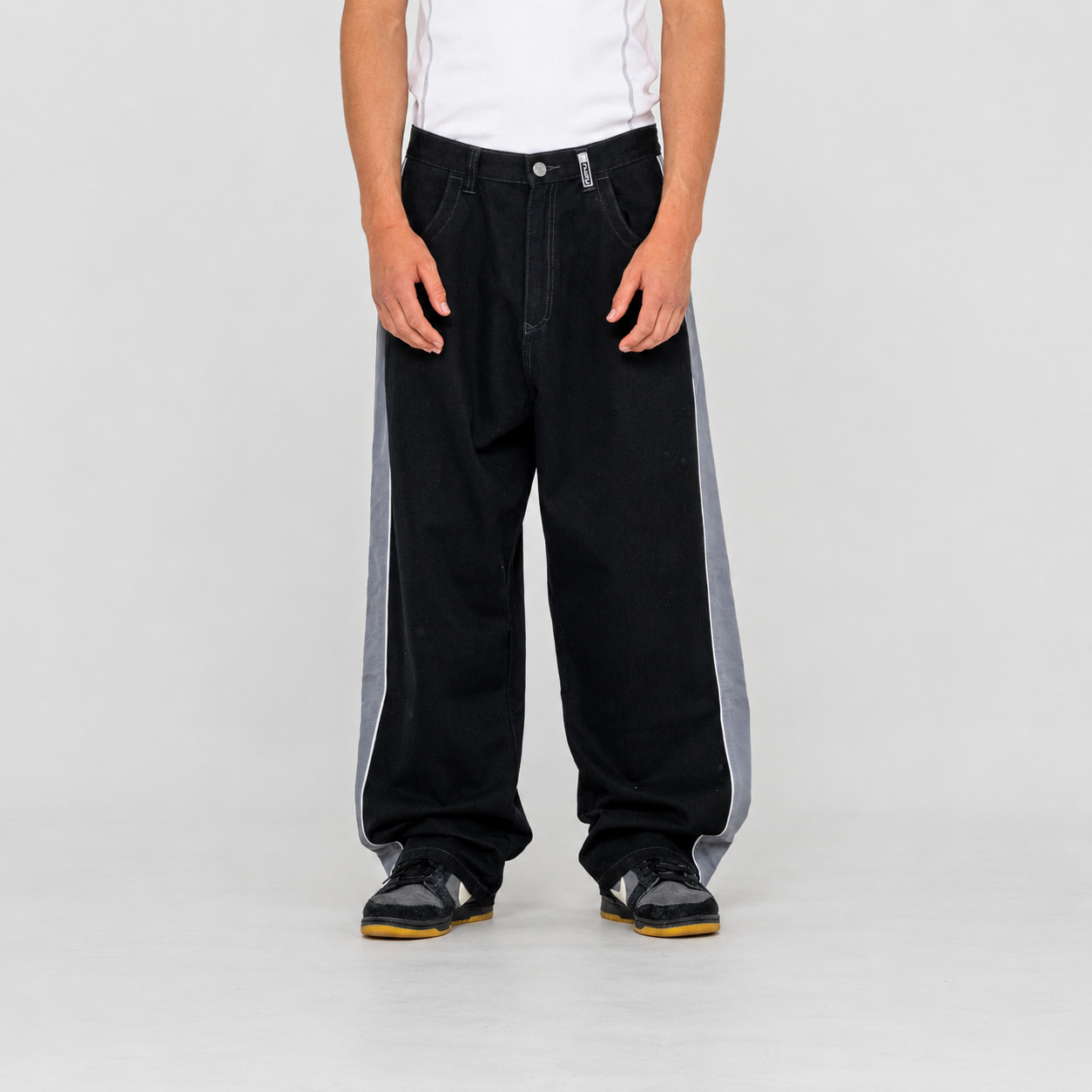 Rusty Flip Daddy Black Taped Pant
