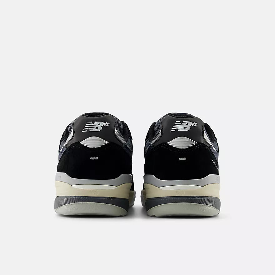 New Balance Numeric 933 WIDE Andrew Reynolds Black / Eclipse Shoes